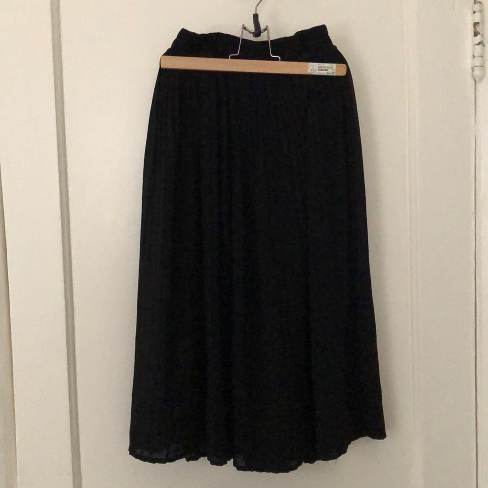 Pleated black chiffon skirt